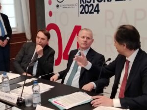 Fipe, Rapporto Ristorazione 2024: previsti investimenti green e digitali per 4 miliardi di euro
